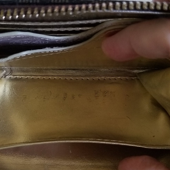 💛Michael Kors Small Ladies Wristlet - Picture 8 of 11